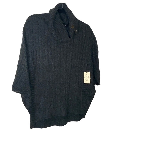 ST. John’s Bay dark grey short sleeve sweater. Size M. NWT - Picture 2 of 7
